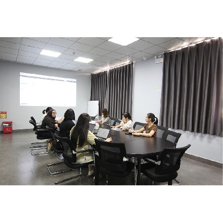 2-Meeting Room