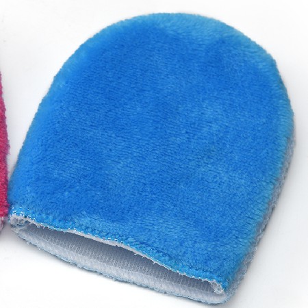 Double textured face washing gloves for women's facial cleansing, skin friendly facial cleaning tools wholesale manufacturer